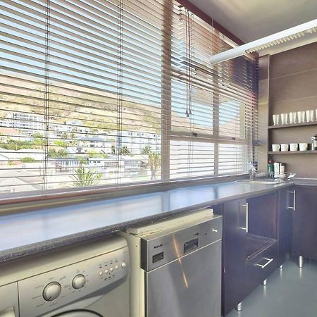 Montclair 60B Apartment Cape Town Exterior photo