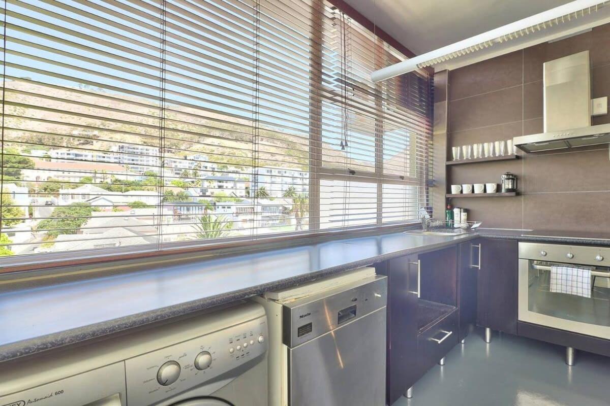 Montclair 60B Apartment Cape Town Exterior photo