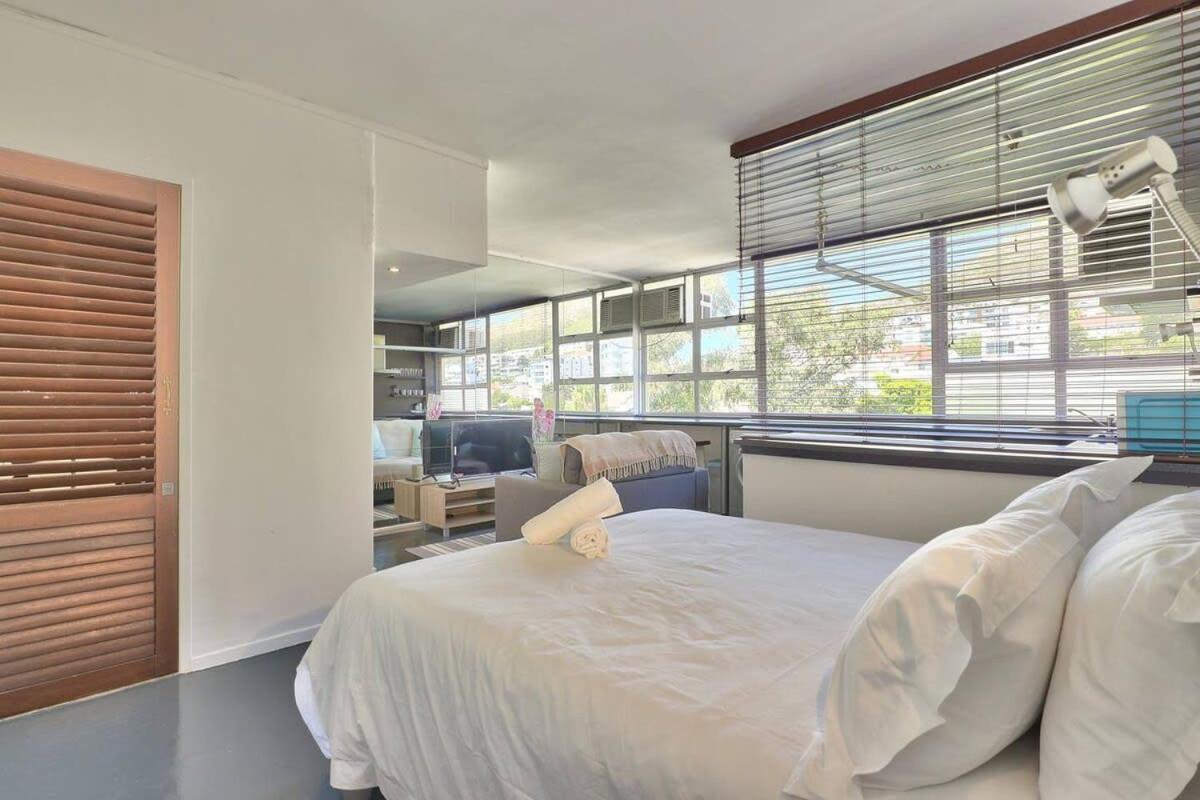 Montclair 60B Apartment Cape Town Exterior photo
